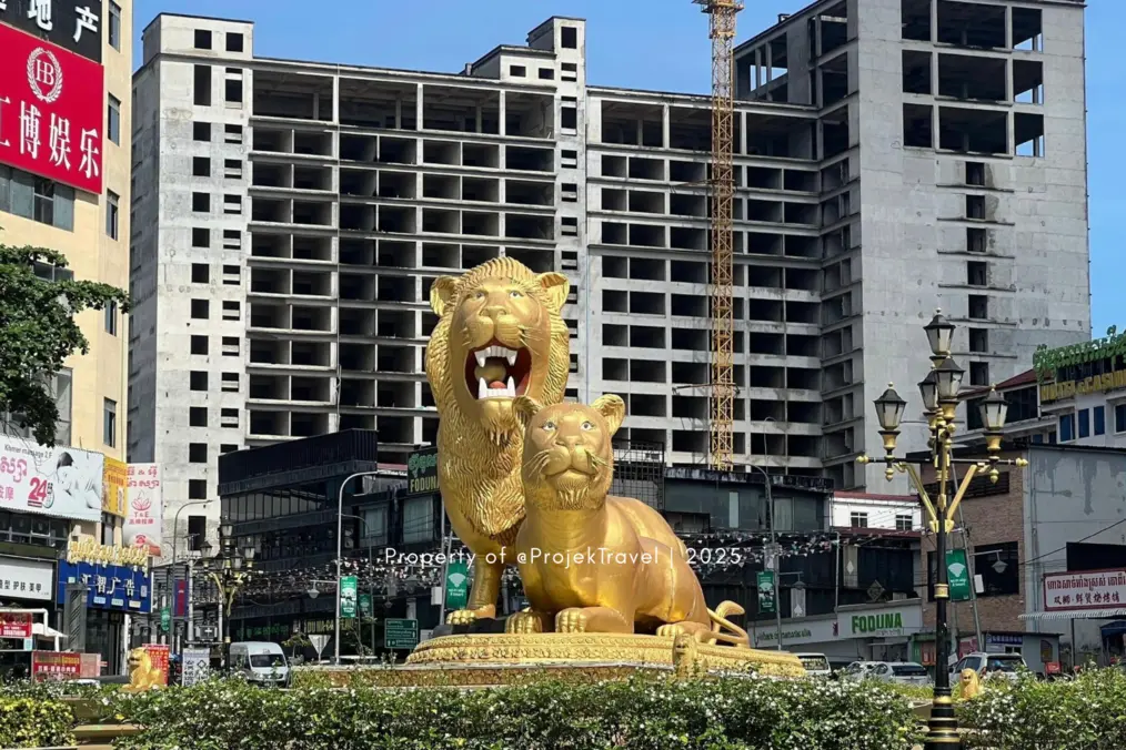 Golden Lions Roundabout sihanoukville