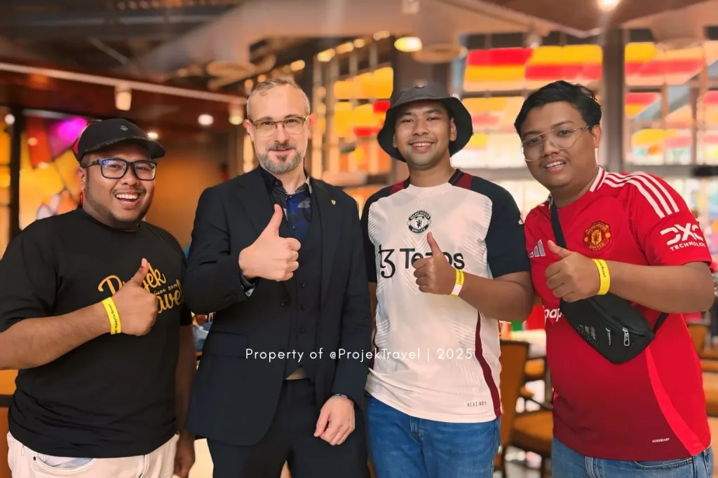 Gambar bersama Benoit Montaigne, Global Creative Manager Experiences at Ferrari