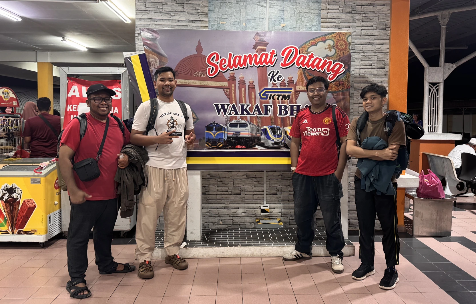 stesen keretapi wakaf bharu